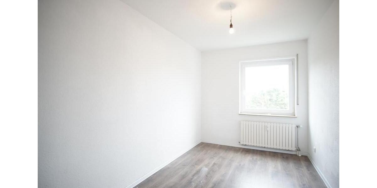 Erdgeschoßwohnung Essen Stadtbezirk VI - 4 Zimmer, 98 m&sup2;, 830&euro; | Angebot:24689419