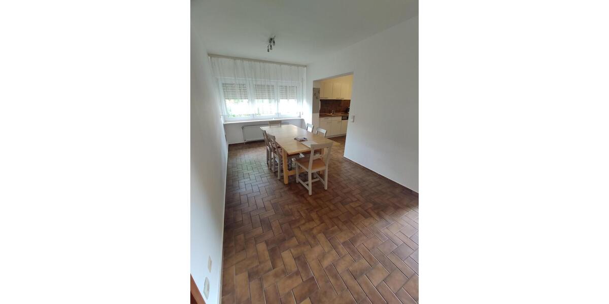 große Doppelhaushälfte ideal zum Wohnen und Arbeiten 8 zimmer