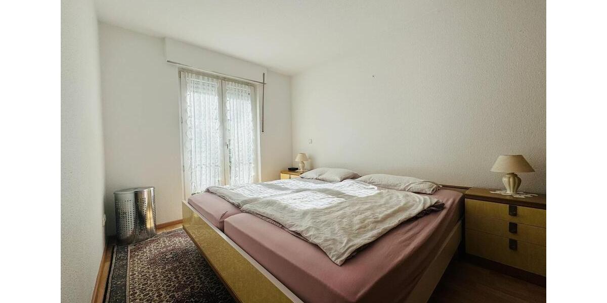 Etagenwohnung Duisburg - 2 Zimmer, 70 m&sup2;, 595&euro; | Angebot:25260950