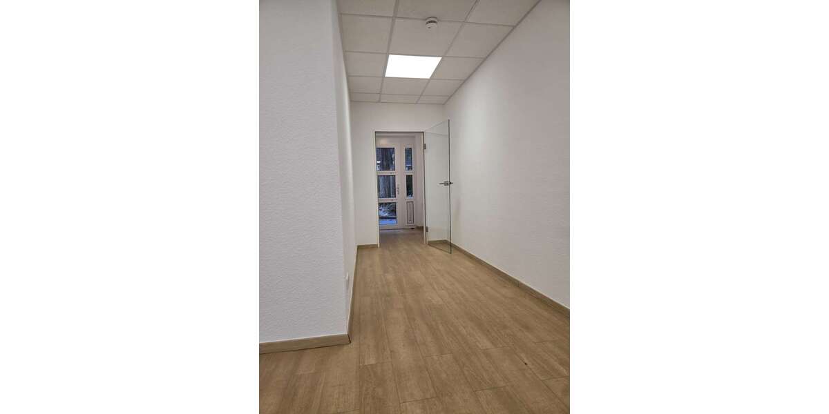 Etagenwohnung Düsseldorf Oberbilk - 4 Zimmer, 114 m&sup2;, 1.995&euro; | Angebot:27032352