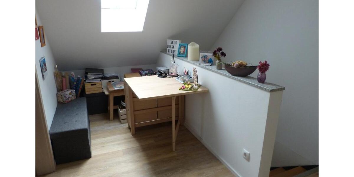 Dachgeschoßwohnung Zapfendorf - 5 Zimmer, 135 m&sup2;, 1.210&euro; | Angebot:26019917