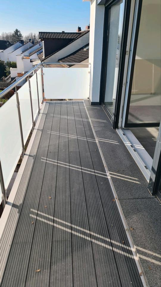 Traumhafte, kernsanierte 3-Zi Wohnung mit blick ins Grüne