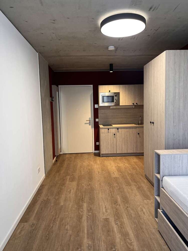 Wohnung zum Mieten in Berlin 850 € 27 m²