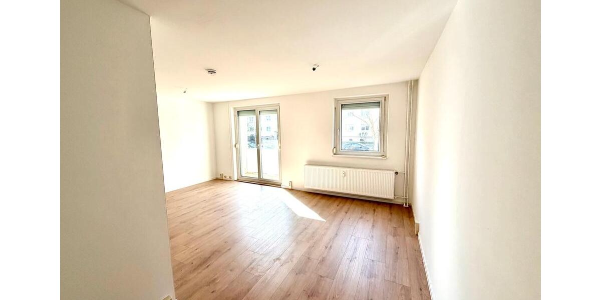 Etagenwohnung Meerane - 3 Zimmer, 60 m&sup2;, 420&euro; | Angebot:26477534
