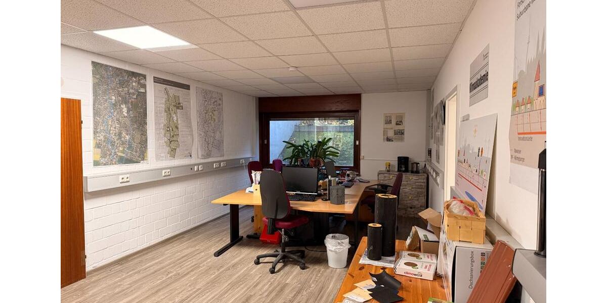 Verschiedene Nutzungsmöglichkeiten! Gewerbefläche im Souterrain in zentraler Lage von Leeste! zimmer