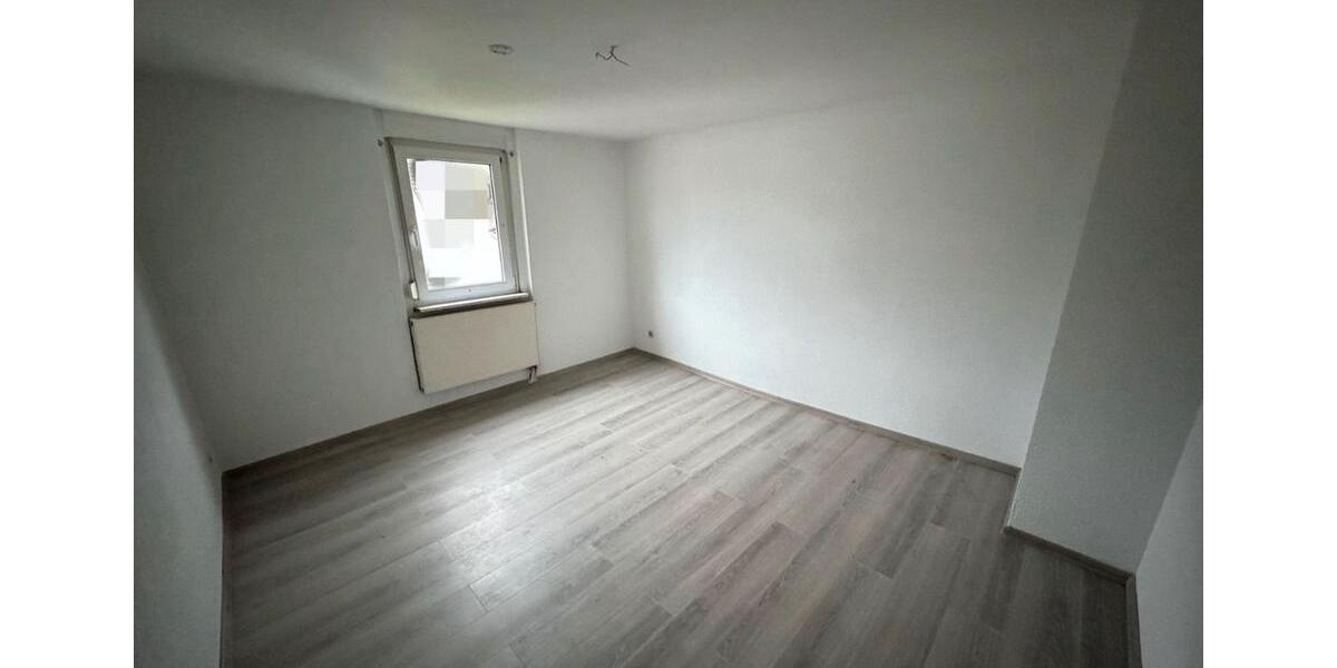 Einfamilienhaus Ehringshausen - 5 Zimmer, 105 m&sup2;, 1.100&euro; | Angebot:24660365