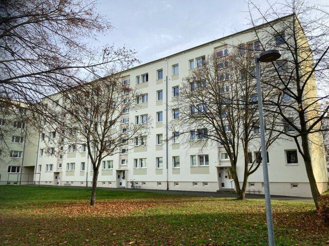 Etagenwohnung Hermsdorf - 3 Zimmer, 60 m&sup2;, 340&euro; | Angebot:26824936