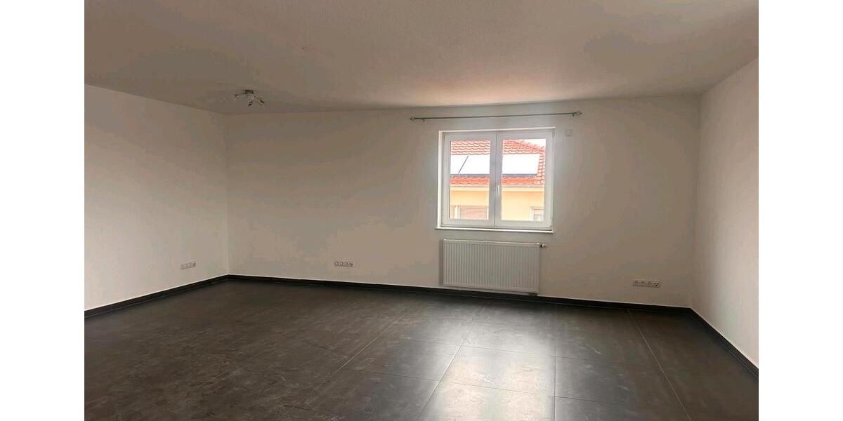 Etagenwohnung Lambsheim - 2 Zimmer, 140 m&sup2;, 980&euro; | Angebot:24756093