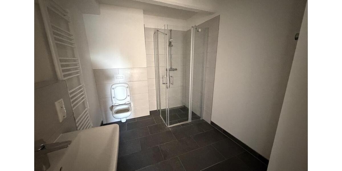 Etagenwohnung Bützow - 3 Zimmer, 85 m&sup2;, 840&euro; | Angebot:24944905