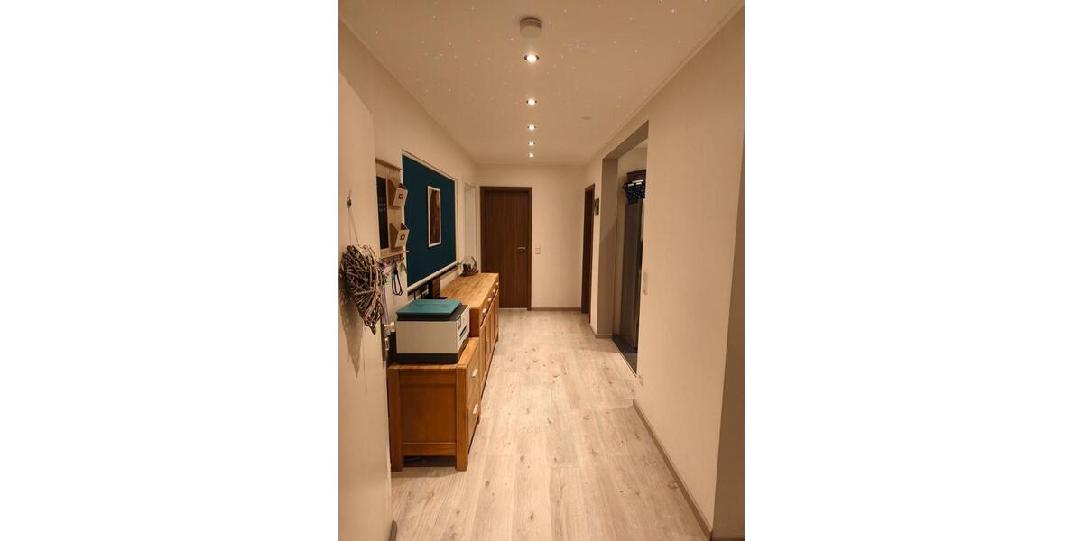 Etagenwohnung Butzbach - 3 Zimmer, 85 m&sup2;, 1.200&euro; | Angebot:26533059