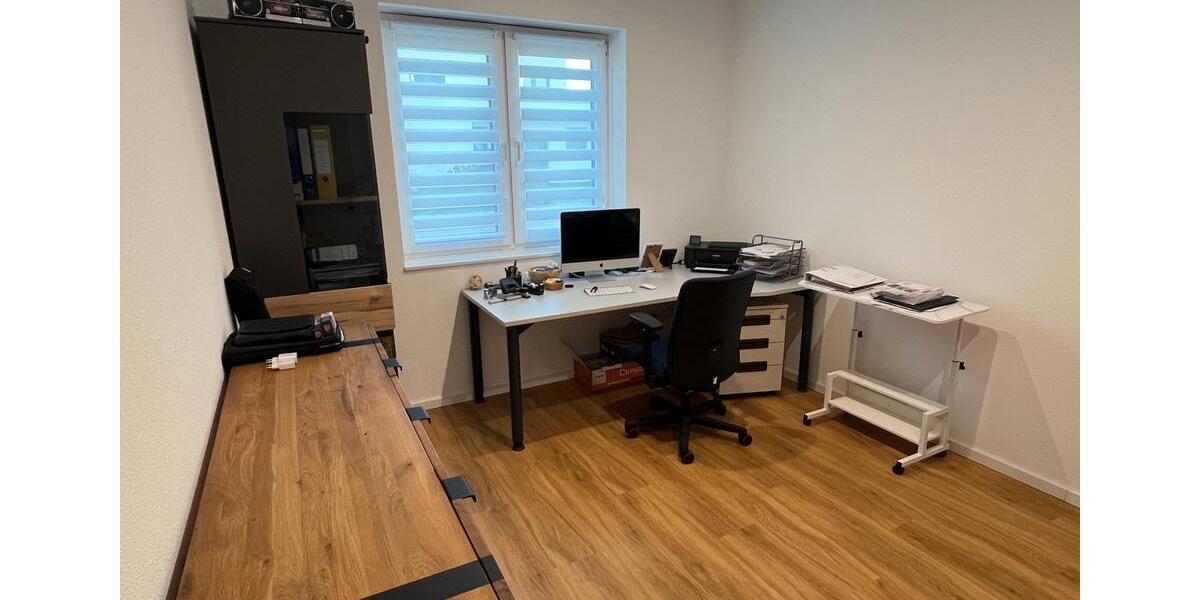 Neuwertige möblierte EG Neubauwohnung auf Zeit! - Feldrand Lage 3 zimmer