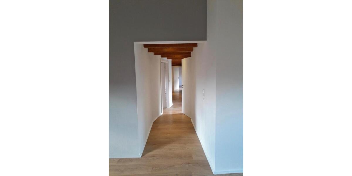 Dachgeschoßwohnung Queidersbach - 4 Zimmer, 100 m&sup2;, 1.200&euro; | Angebot:24853908