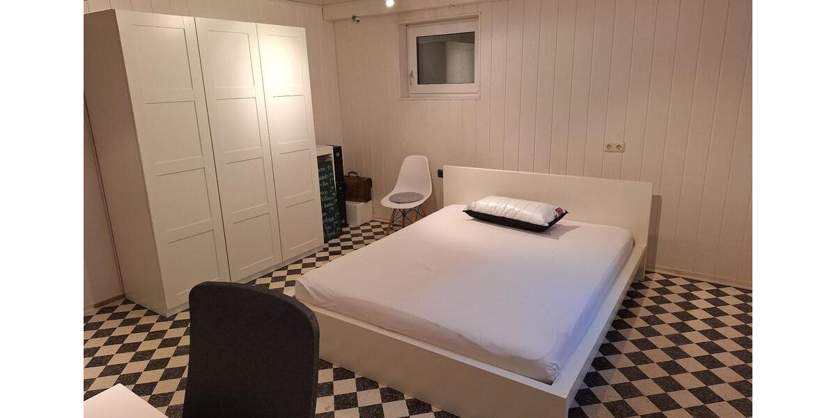Erdgeschoßwohnung Chieming - 2.5 Zimmer, 81 m&sup2;, 1.130&euro; | Angebot:26585568