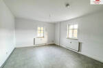 Großzügige, komplett sanierte 5-Raum-Wohnung mit zwei Bädern in Gornsdorf!!