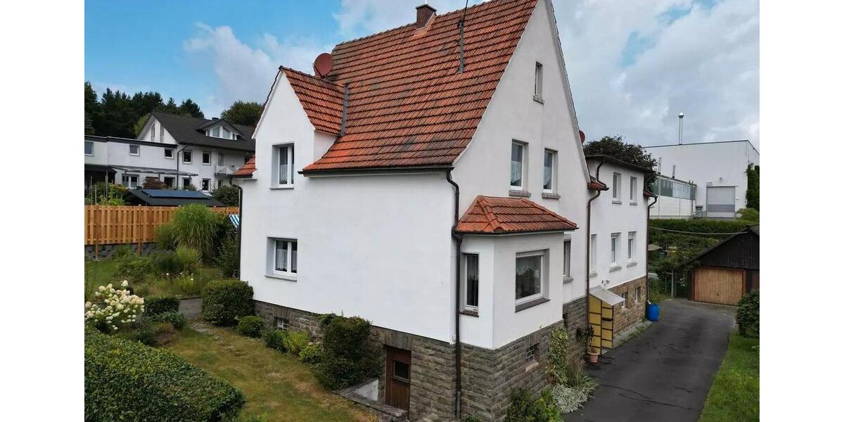 Doppelhaushälfte Wiehl - 4 Zimmer, 155 m&sup2;, 1.200&euro; | Angebot:26617956