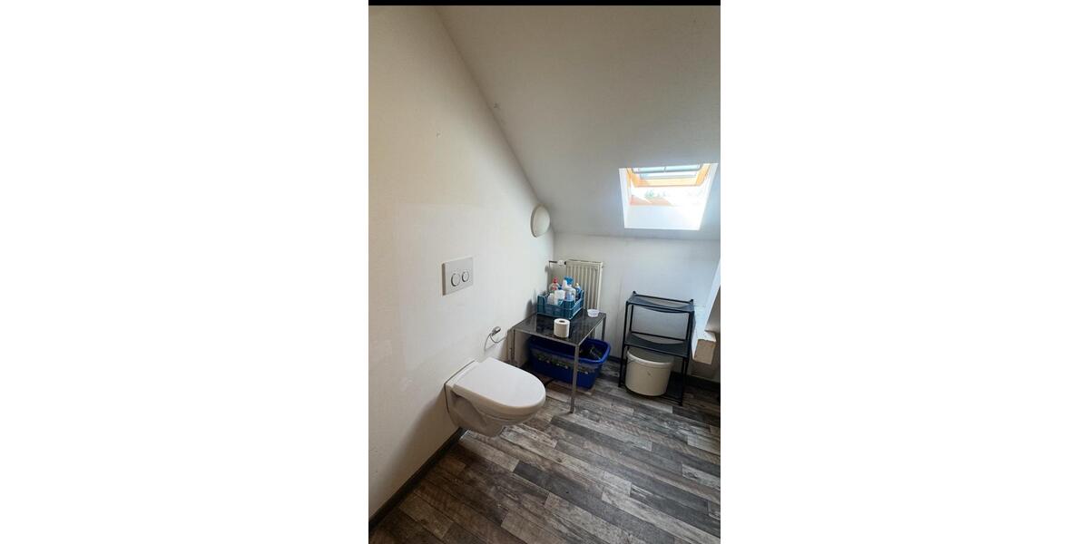 Dachgeschoßwohnung Alsdorf - 1 Zimmer, 1 m&sup2;, 425&euro; | Angebot:25909283