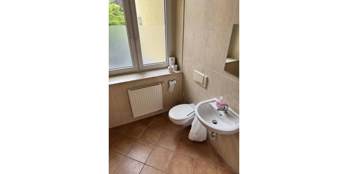 Gewerbeobjekt Oschatz - 9 Zimmer, 232 m&sup2;, 2.000&euro; | Angebot:25666800