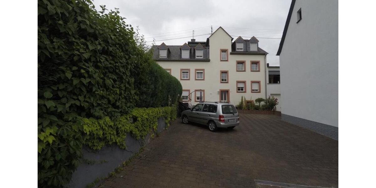 Dachgeschoßwohnung Trier Feyen-Weismark - 2 Zimmer, 65 m&sup2;, 500&euro; | Angebot:26698649