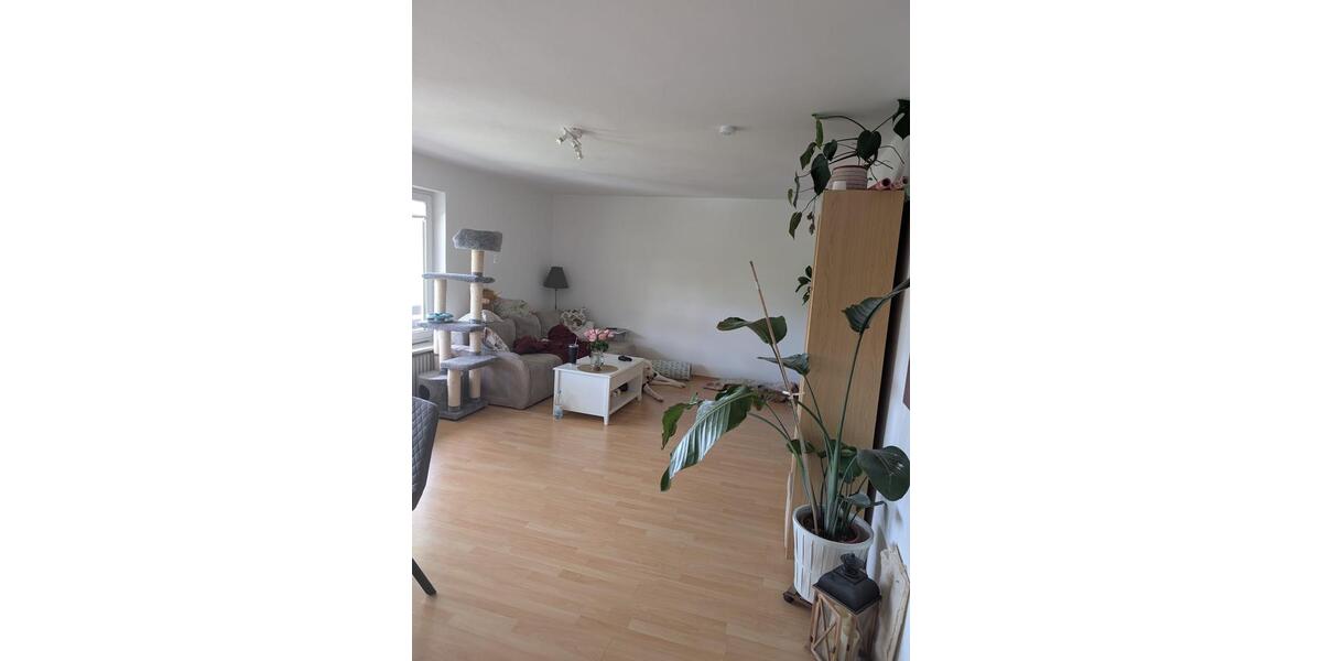 Etagenwohnung Siegen - 4 Zimmer, 94 m&sup2;, 850&euro; | Angebot:26338781