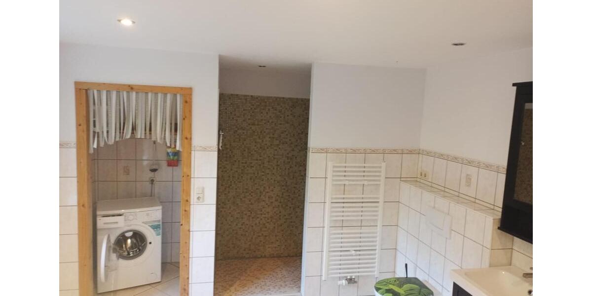 Wohnen auf Zeit Broderstorf - 4 Zimmer, 130 m&sup2;, 25&euro; | Angebot:23784932