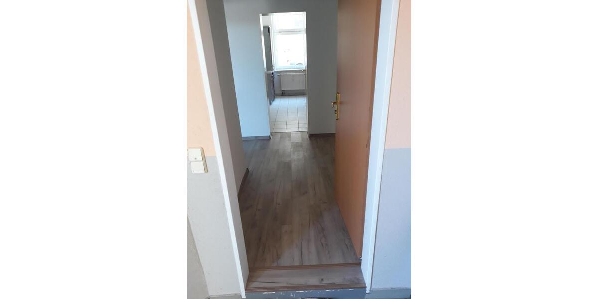 Erdgeschoßwohnung Meerane - 2 Zimmer, 58 m&sup2;, 320&euro; | Angebot:26284733