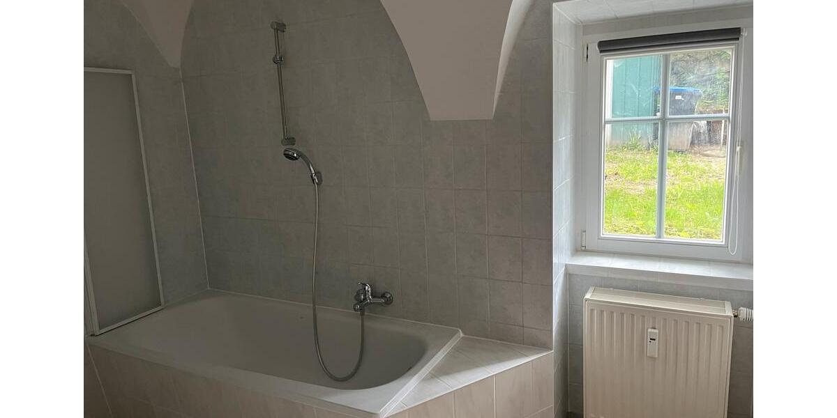 Erdgeschoßwohnung Ebersbach-Neugersdorf Neugersdorf - 1 Zimmer, 33 m&sup2;, 285&euro; | Angebot:26664087