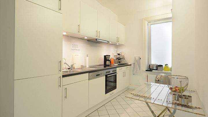 Freie Büroflächen in schönem Altbau direkt an der Alster - All-in-Miete zimmer
