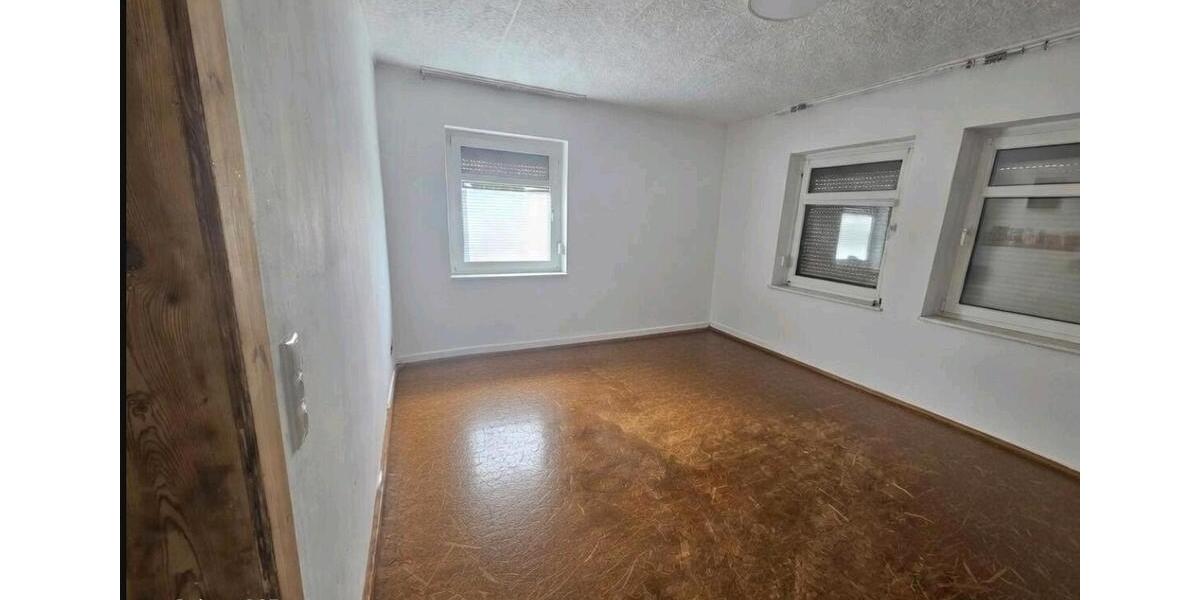 Etagenwohnung Weida - 2 Zimmer, 60 m&sup2;, 440&euro; | Angebot:25308426