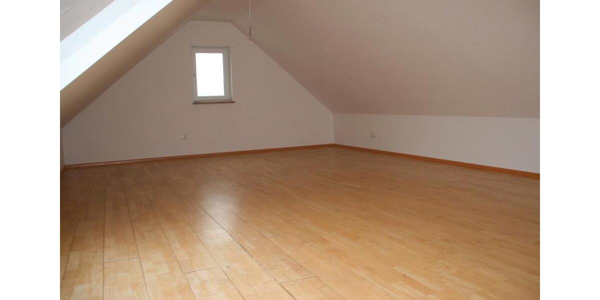 Maisonettenwohnung Ergoldsbach Langenhettenbach - 3.5 Zimmer, 96 m&sup2;, 860&euro; | Angebot:26326247