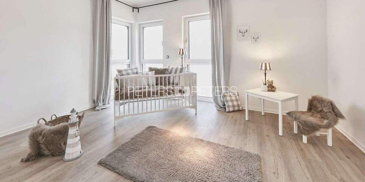 Etagenwohnung Schwerin Werdervorstadt - 3 Zimmer, 93 m&sup2;, 1.199&euro; | Angebot:24713320