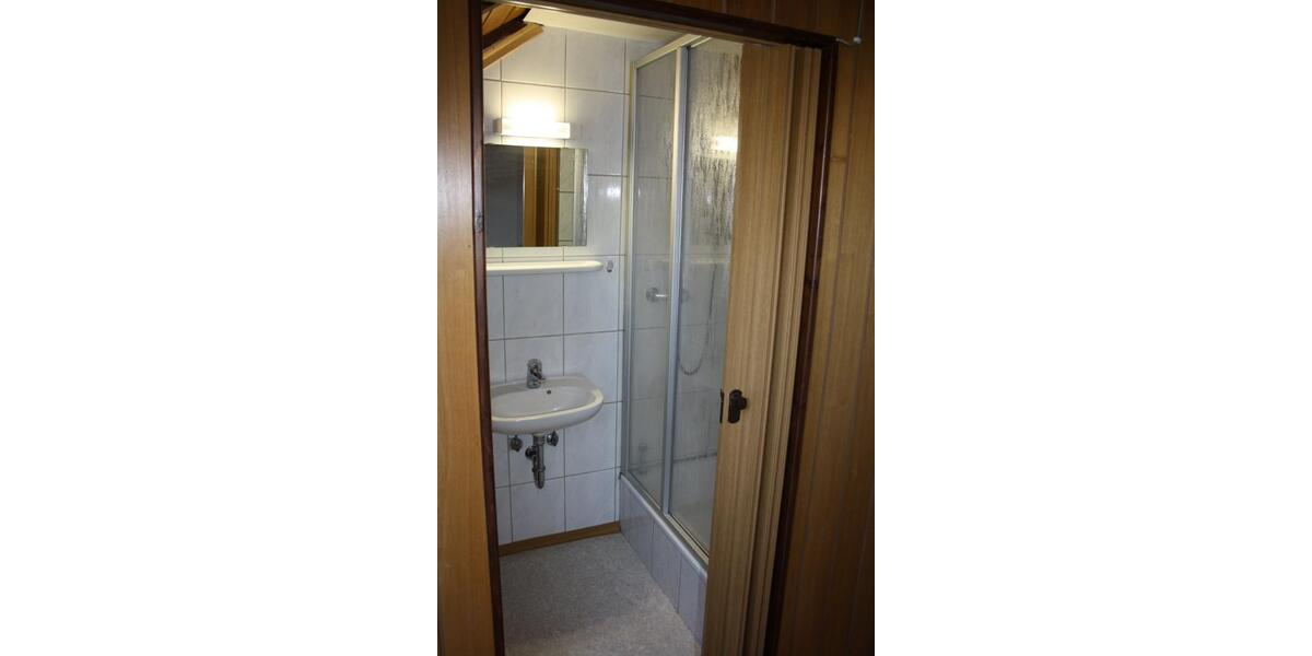 Dachgeschoßwohnung Patersdorf - 5 Zimmer, 140 m&sup2;, 770&euro; | Angebot:24495165