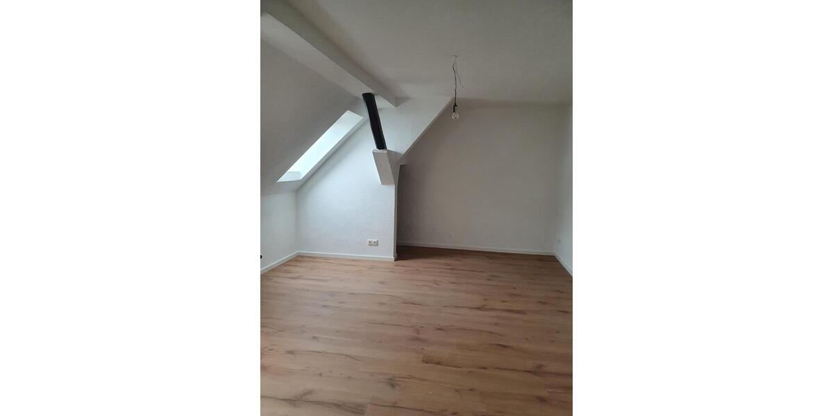 Dachgeschoßwohnung Bautzen - 3 Zimmer, 135 m&sup2;, 800&euro; | Angebot:24537557