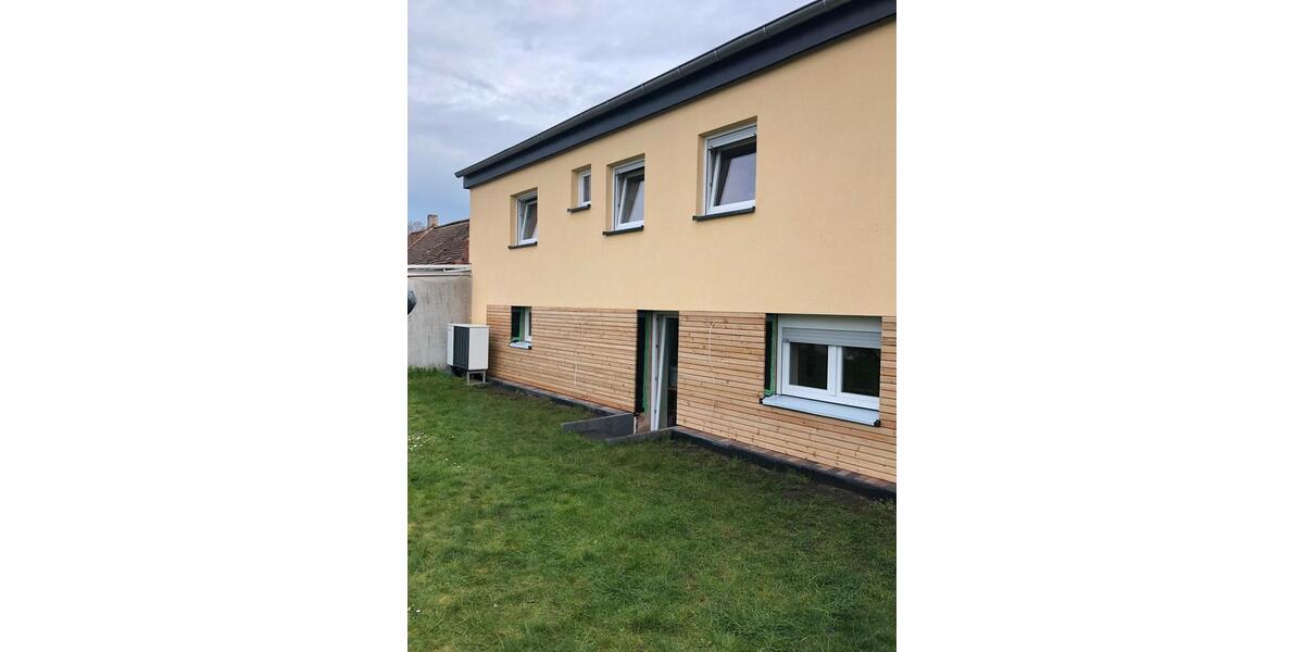 Einfamilienhaus Wolmirstedt - 2 Zimmer, 90 m&sup2;, 900&euro; | Angebot:26013404