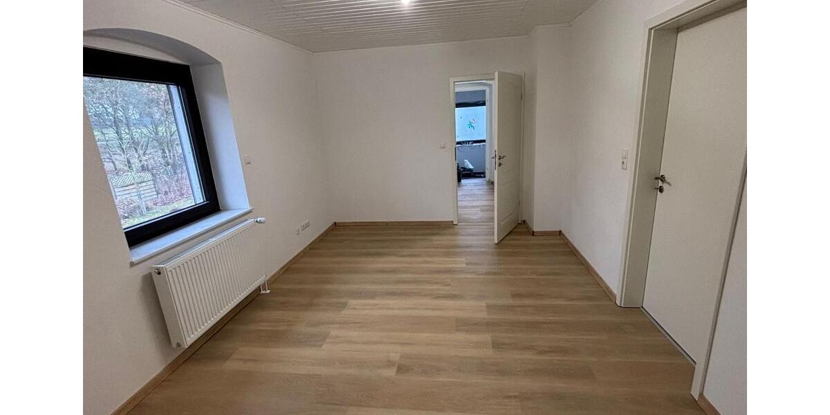 Einfamilienhaus Bruchmühlbach-Miesau Miesau - 5 Zimmer, 160 m&sup2;, 1.600&euro; | Angebot:24815882