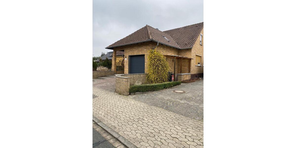 Etagenwohnung Wolfsburg Alt-Wolfsburg - 4 Zimmer, 90 m&sup2;, 780&euro; | Angebot:25715103