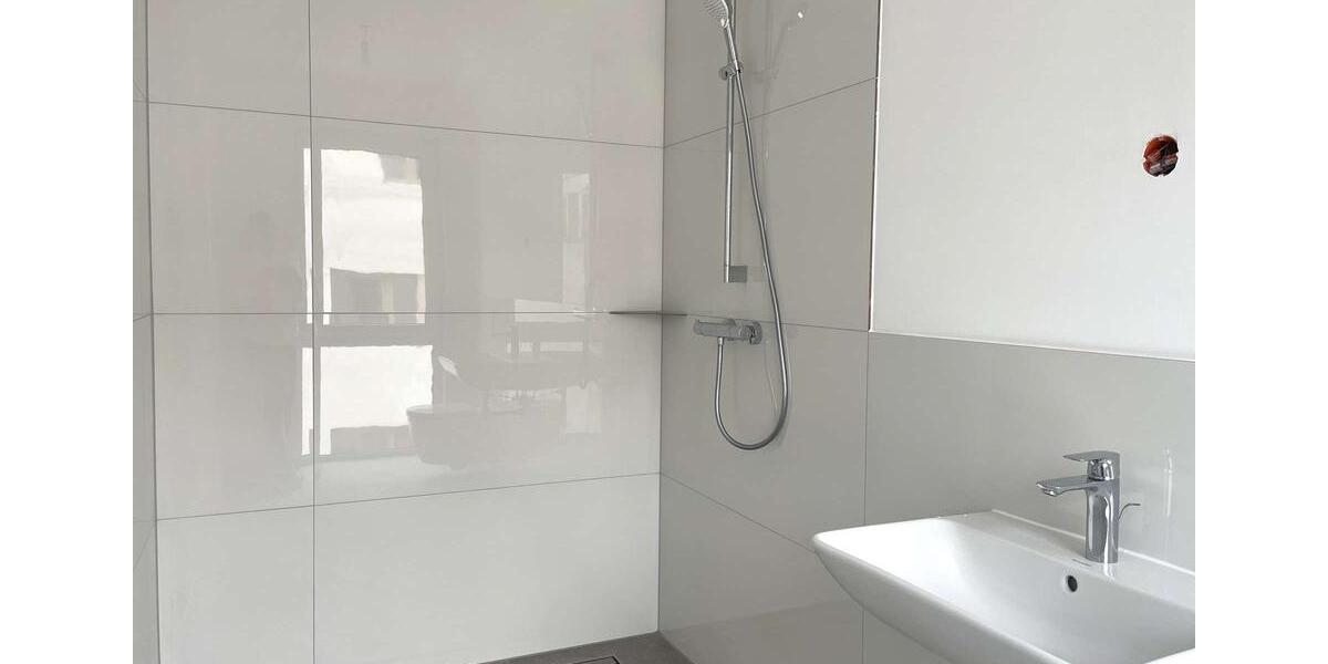 Dachgeschoßwohnung Much - 5 Zimmer, 142 m&sup2;, 1.550&euro; | Angebot:26478025