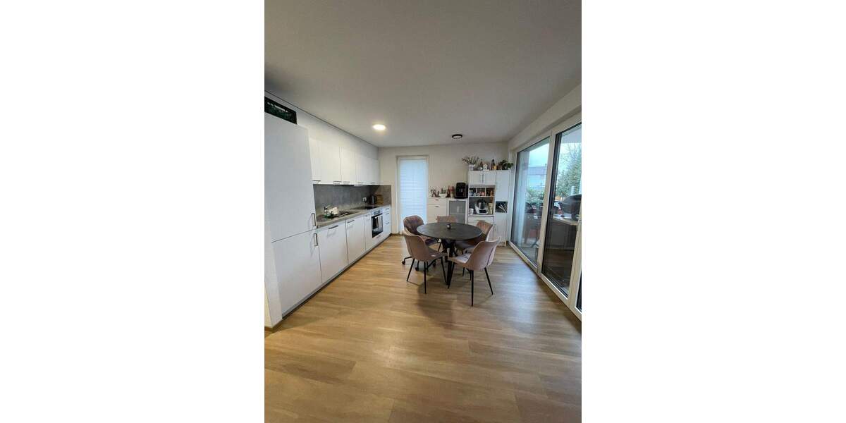 Etagenwohnung Kehl - 2 Zimmer, 71 m&sup2;, 860&euro; | Angebot:25094767