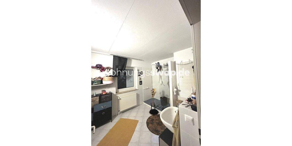 Etagenwohnung Berlin Alt-Hohenschönhausen - 5 Zimmer, 150 m&sup2;, 1.800&euro; | Angebot:26024390