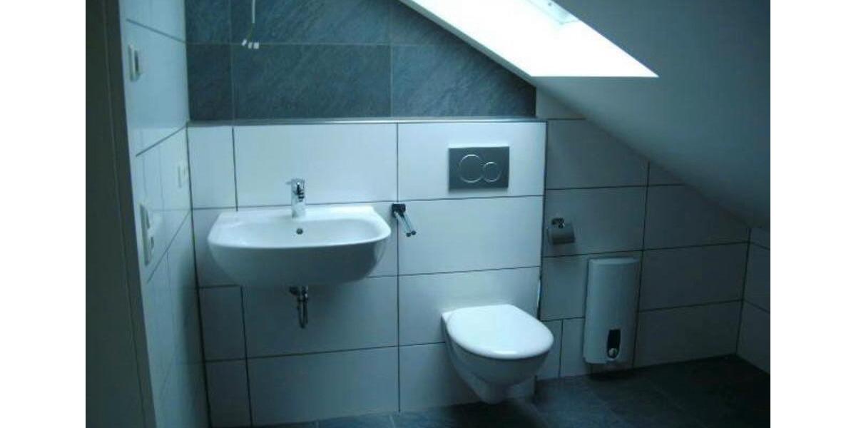 Dachgeschoßwohnung Simmerath - 2 Zimmer, 54 m&sup2;, 637&euro; | Angebot:26454222
