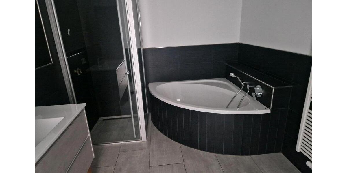 Terrassenwohnung Grenzach-Wyhlen Wyhlen - 4 Zimmer, 155 m&sup2;, 1.950&euro; | Angebot:26634378