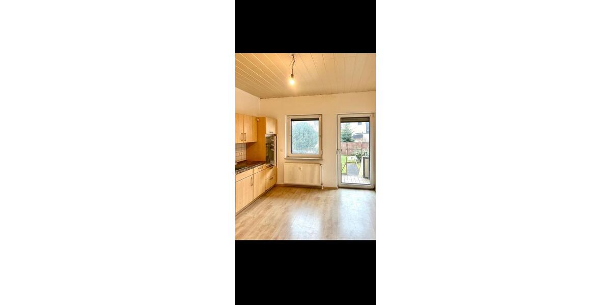 Hochparterre Dillingen (Saar) - 2 Zimmer, 65 m&sup2;, 630&euro; | Angebot:26257389