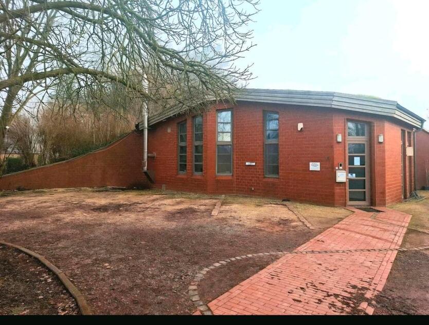 Praxis-Bürogebäude zu vermieten in 27333 Bücken