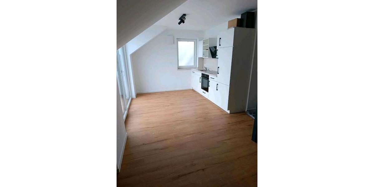 Dachgeschoßwohnung Gerbrunn - 3 Zimmer, 60 m&sup2;, 550&euro; | Angebot:26247659