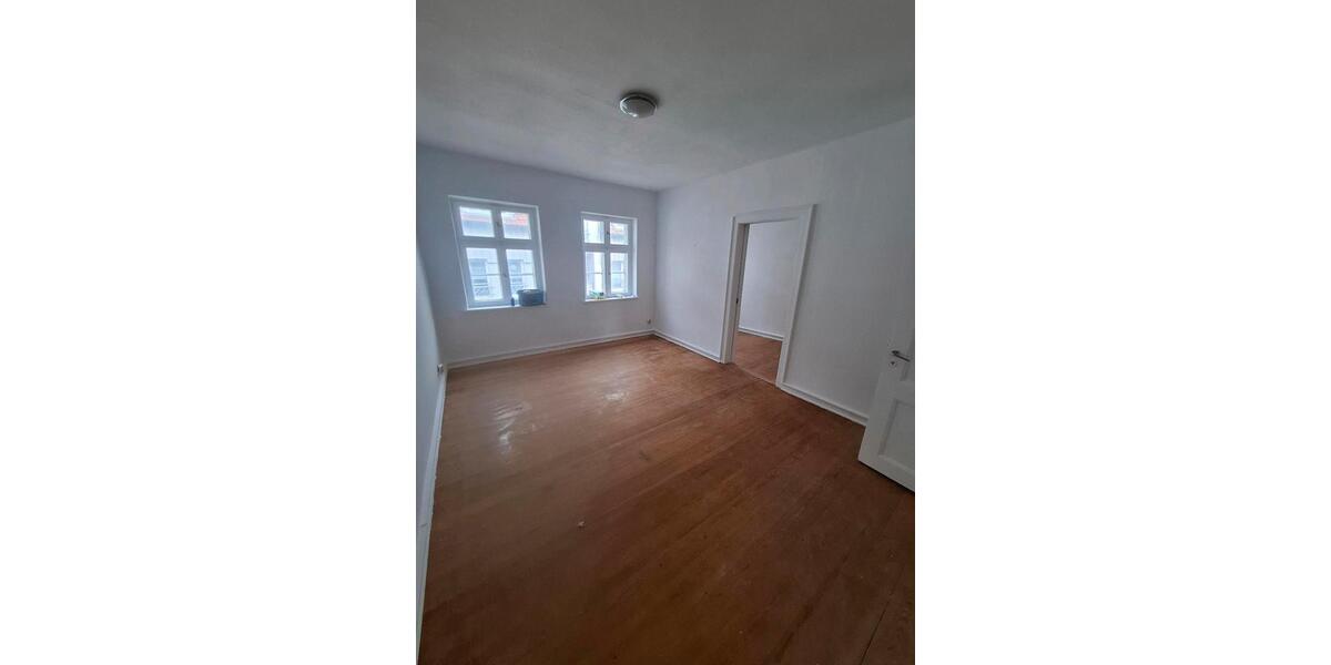 Etagenwohnung Neukalen - 4 Zimmer, 91 m&sup2;, 850&euro; | Angebot:26637139