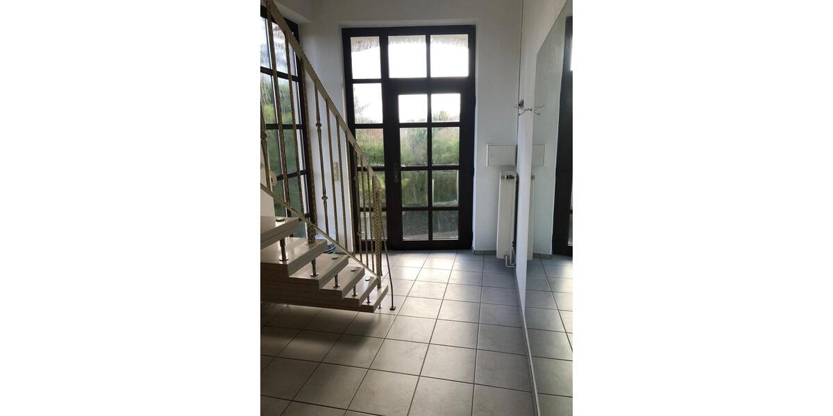 Etagenwohnung Ritterhude - 2 Zimmer, 110 m&sup2;, 1.000&euro; | Angebot:26614367