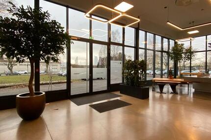 Exklusive, möblierte Bürofläche zimmer