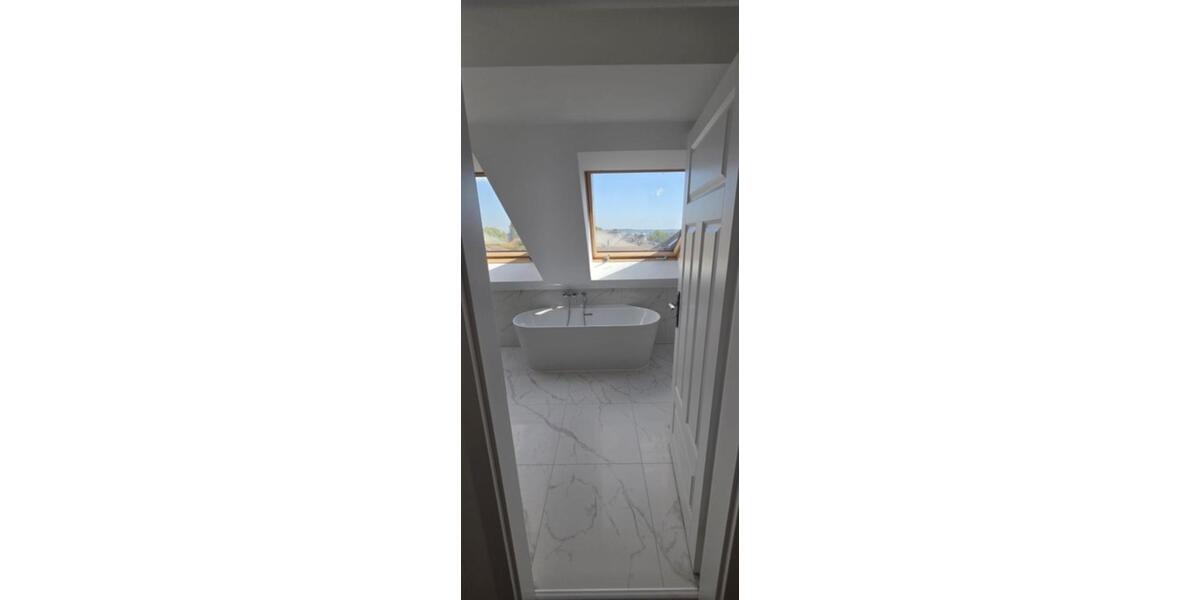 Dachgeschoßwohnung Dresden Cotta - 4 Zimmer, 120 m&sup2;, 1.500&euro; | Angebot:21638900