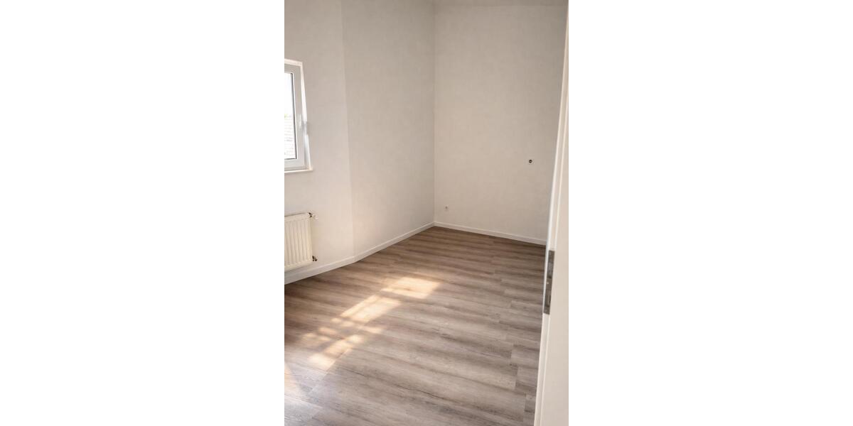Dachgeschoßwohnung Münster-Sarmsheim Sarmsheim - 3 Zimmer, 90 m&sup2;, 1.050&euro; | Angebot:26186773