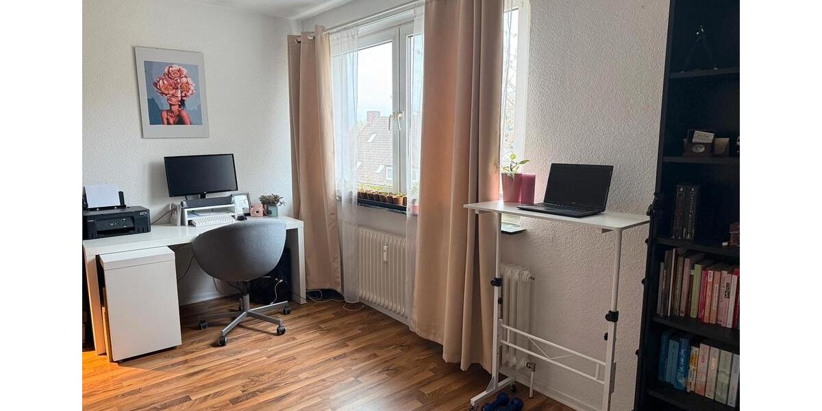 Dachgeschoßwohnung Hannover Vahrenwald-List - 2 Zimmer, 67 m&sup2;, 649&euro; | Angebot:26044853