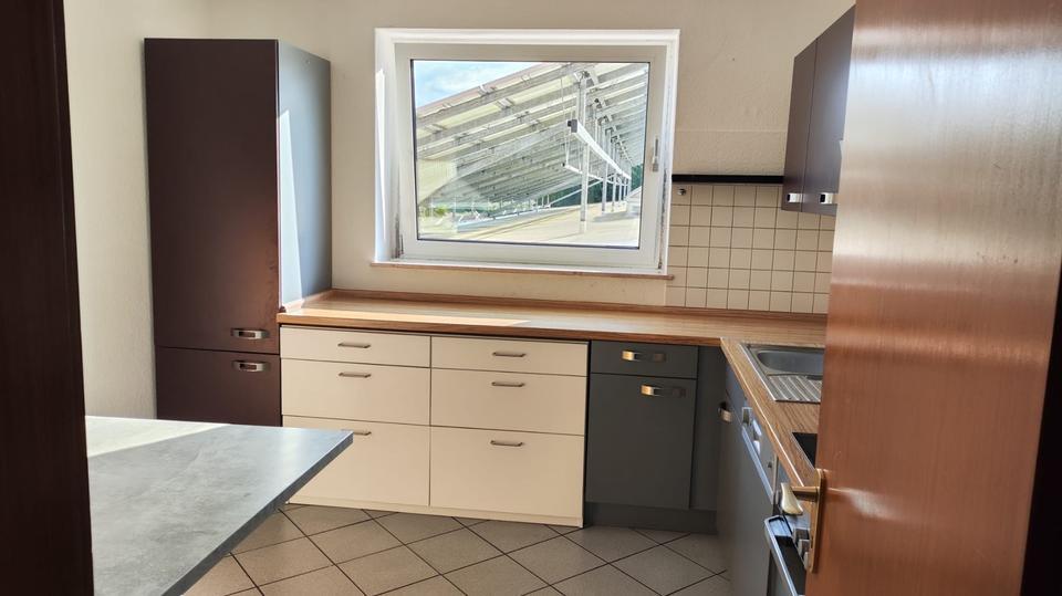 Helle 3-Zimmer-Wohnung mit Einbauküche direkt am Umweltzentrum